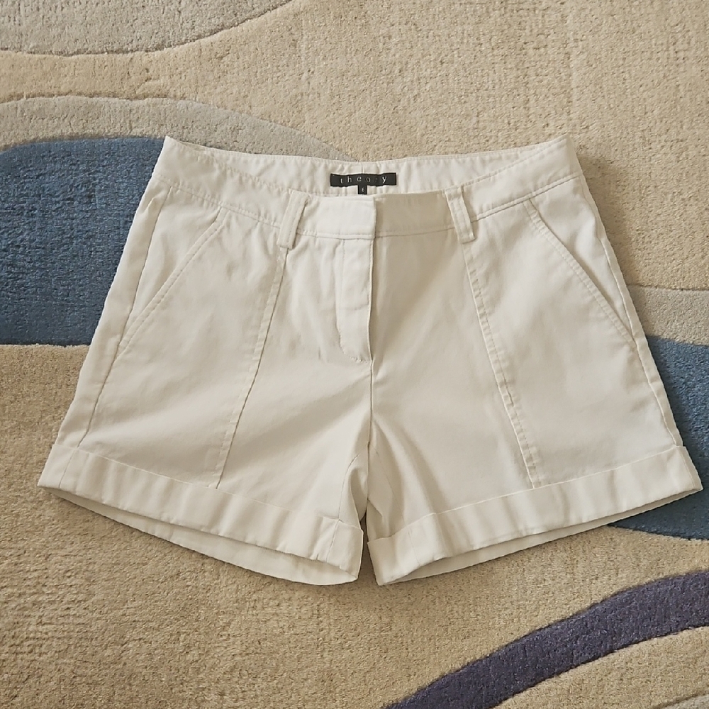 Theory Cream Women's Shorts